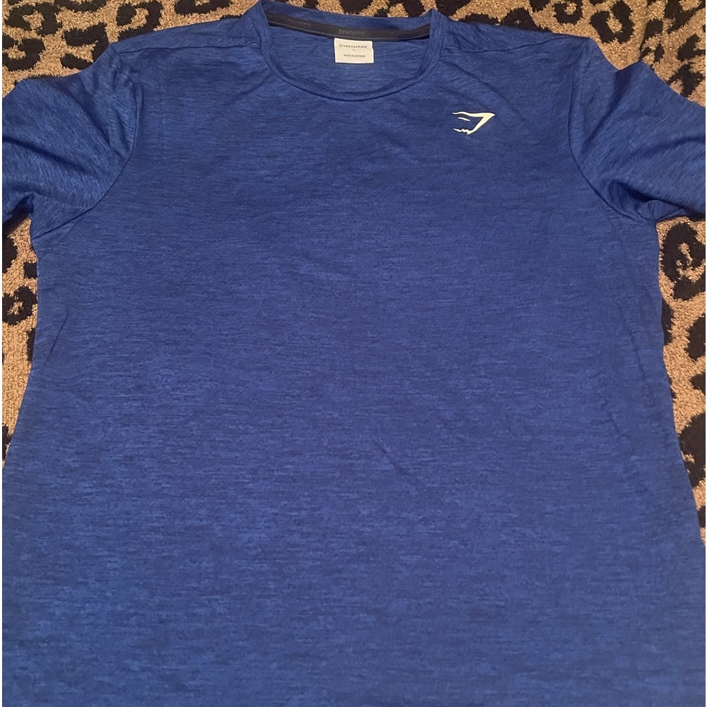 Gymshark sz Large athletic shirt